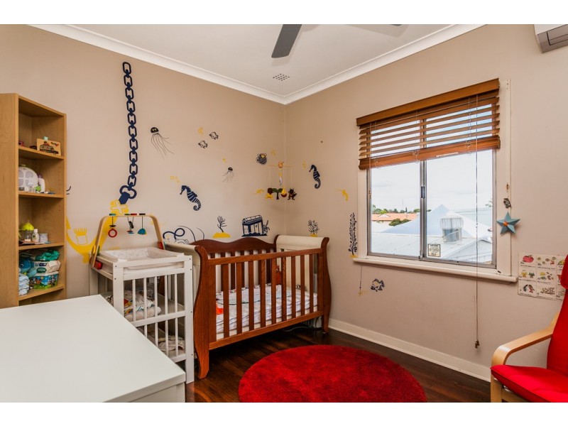 6 Hood Street, Hamilton Hill WA 6163