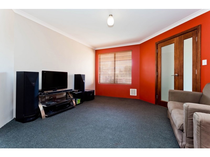 15 Cape Meares Crescent, Butler WA 6036