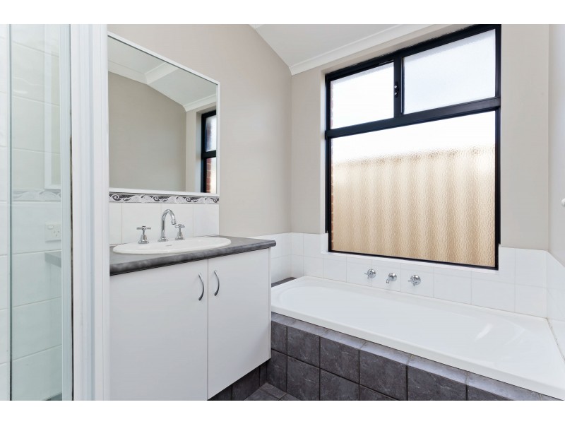 15 Cape Meares Crescent, Butler WA 6036