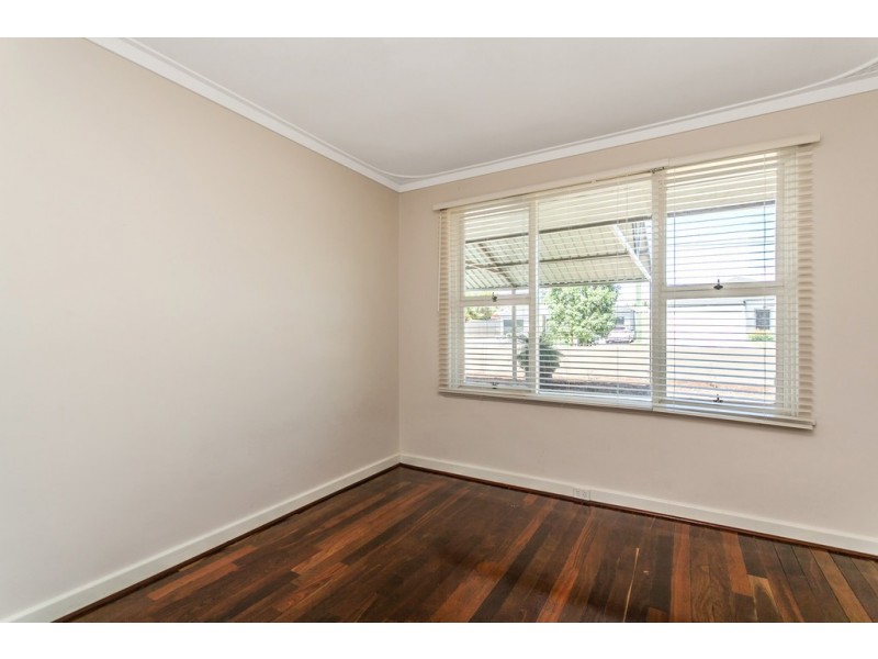 84 Edeline Street, Spearwood WA 6163