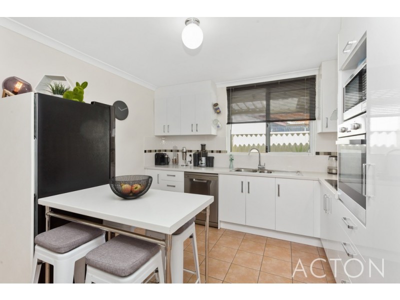 49 South Street, Kardinya WA 6163