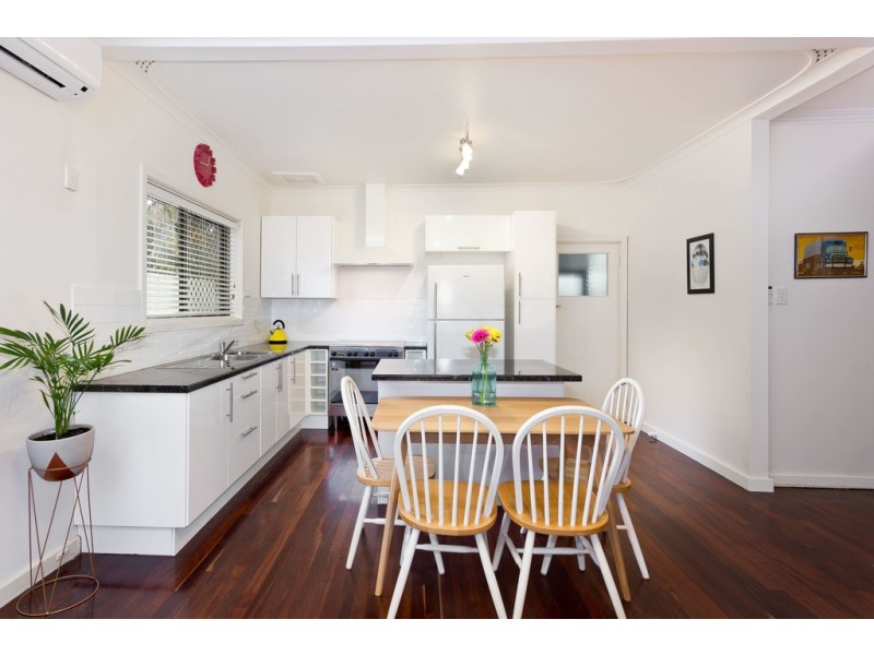 32 Sawle Road, Hamilton Hill WA 6163