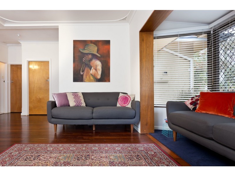 32 Sawle Road, Hamilton Hill WA 6163