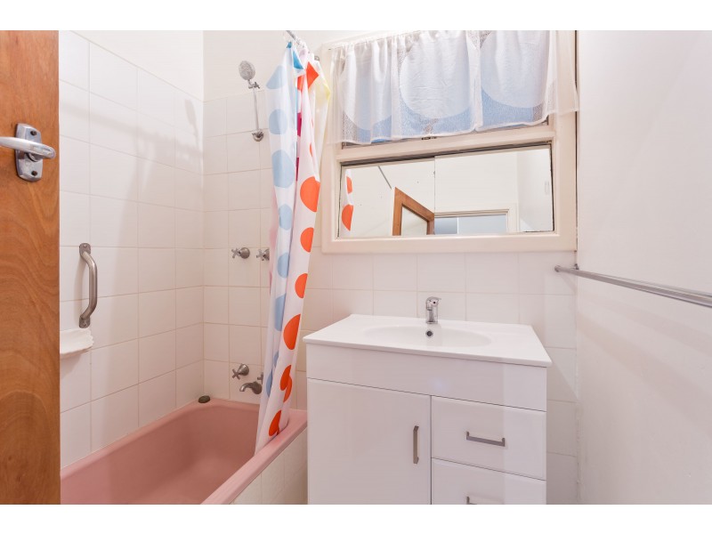 32 Sawle Road, Hamilton Hill WA 6163