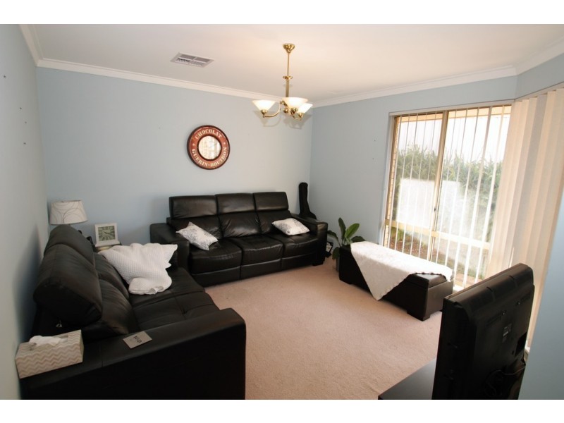 10B Korel Place, Coogee WA 6166