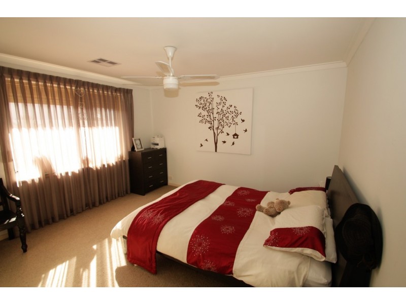 10B Korel Place, Coogee WA 6166