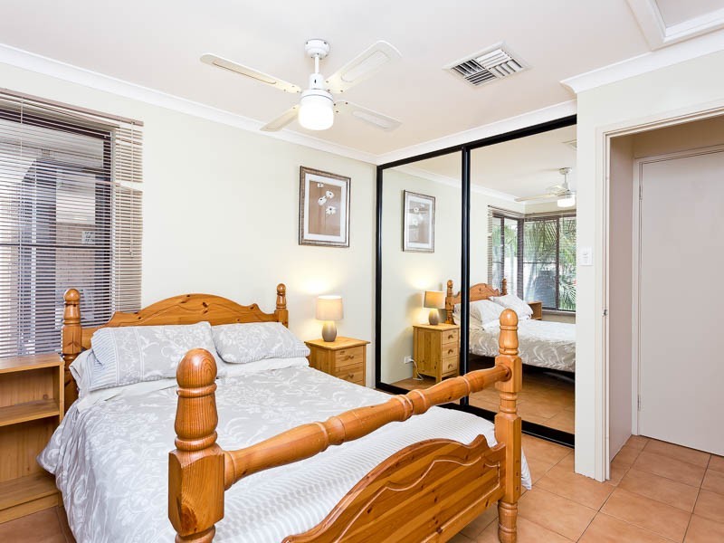 12 Bluebell Way, Bibra Lake WA 6163