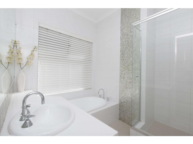 8 Hamelin Drive, Munster WA 6166