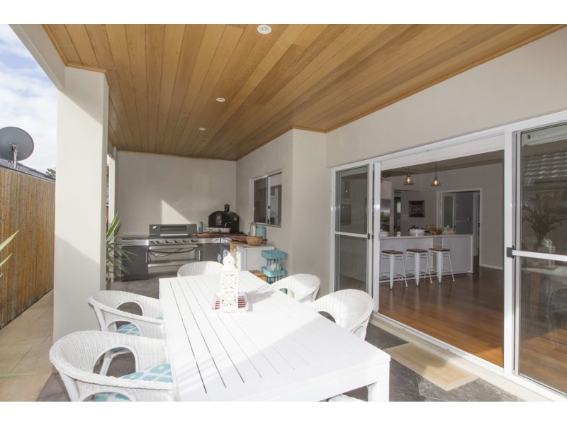 8 Hamelin Drive, Munster WA 6166