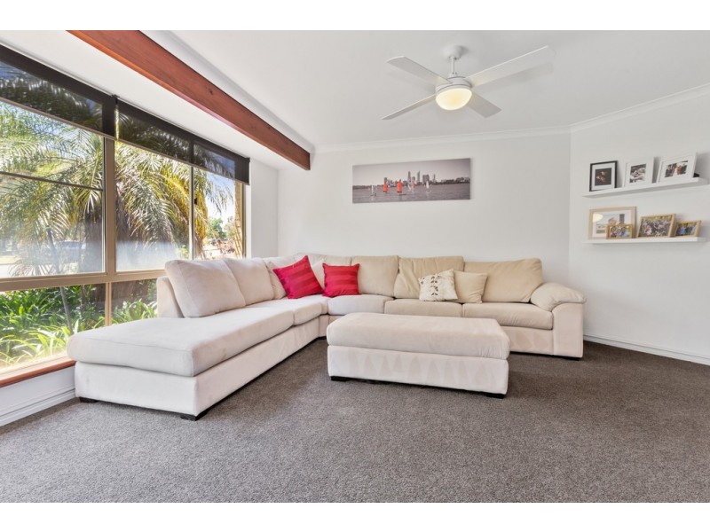 80 Bolderwood Drive, South Lake WA 6164