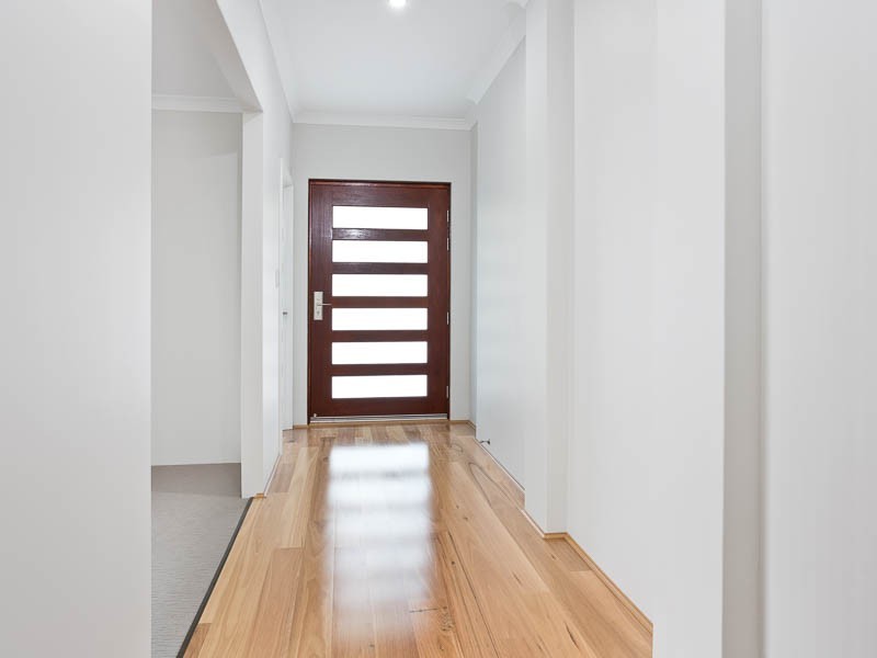 36 Crown Terrace, Coogee WA 6166