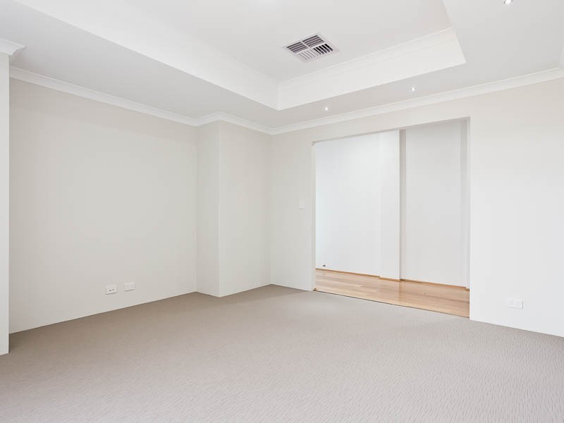 36 Crown Terrace, Coogee WA 6166