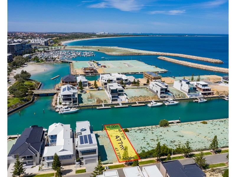 9A Chelydra Point, North Coogee WA 6163