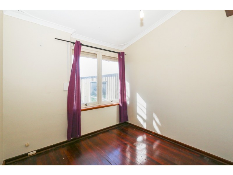 27 Steward Way, Orelia WA 6167