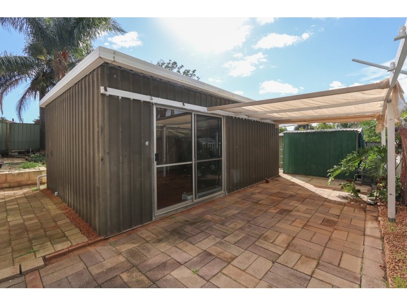 27 Steward Way, Orelia WA 6167