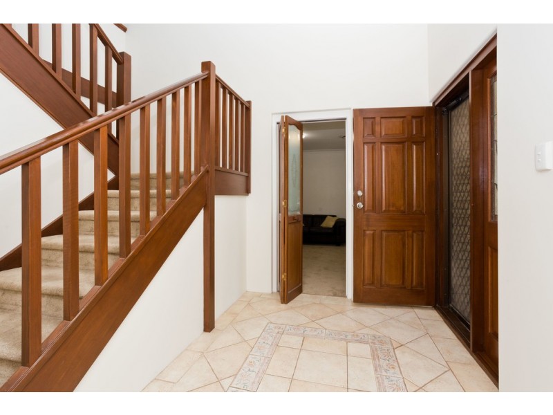 4 Dakin Glade, Winthrop WA 6150