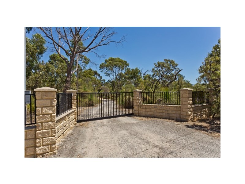 19 Jarrah Close (2 hectares), Wandi WA 6167