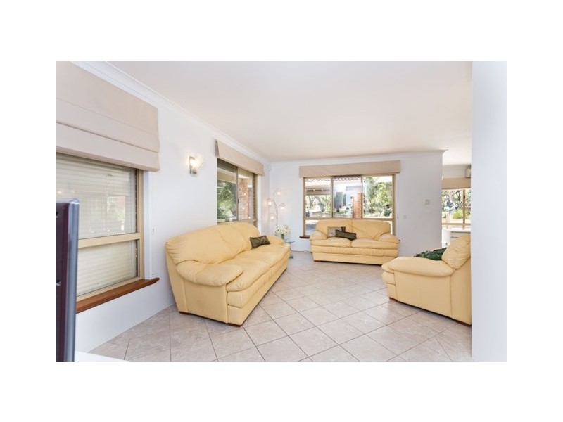 19 Jarrah Close (2 hectares), Wandi WA 6167