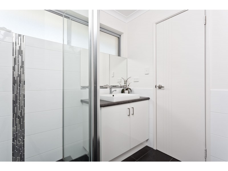 2/92 Birchley Road, Beeliar WA 6164