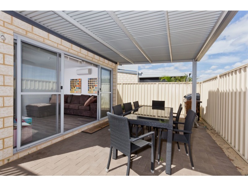 2/92 Birchley Road, Beeliar WA 6164