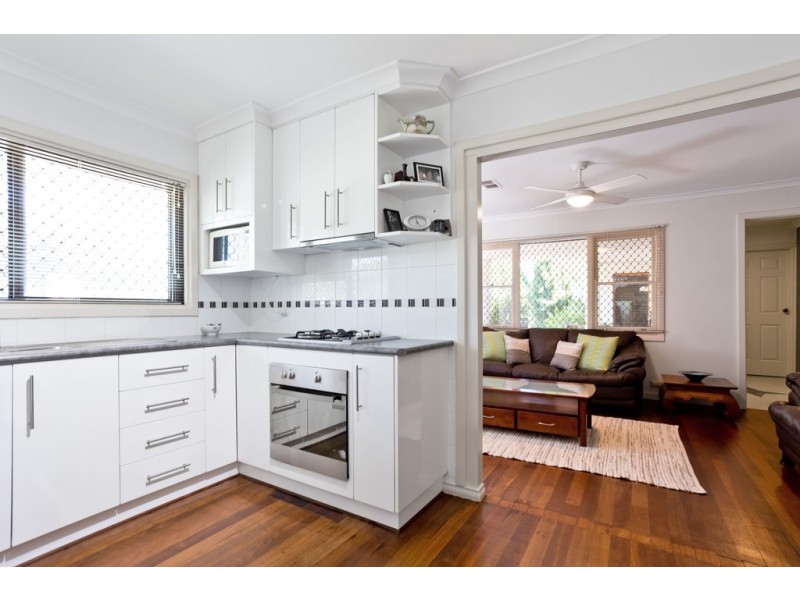 1 Hartley Street, Coolbellup WA 6163