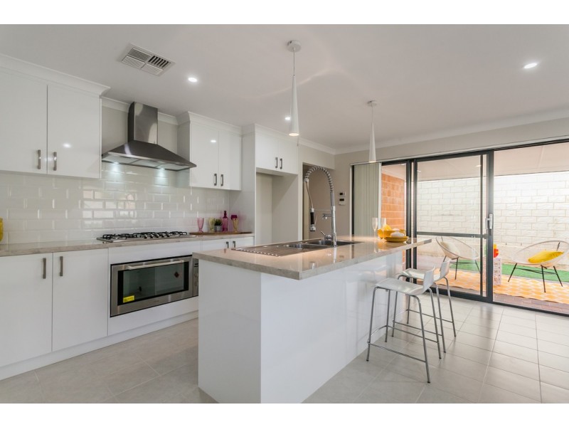 12A Isted Avenue, Hamilton Hill WA 6163