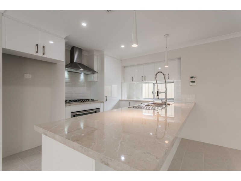 2 Heal Street, Hamilton Hill WA 6163