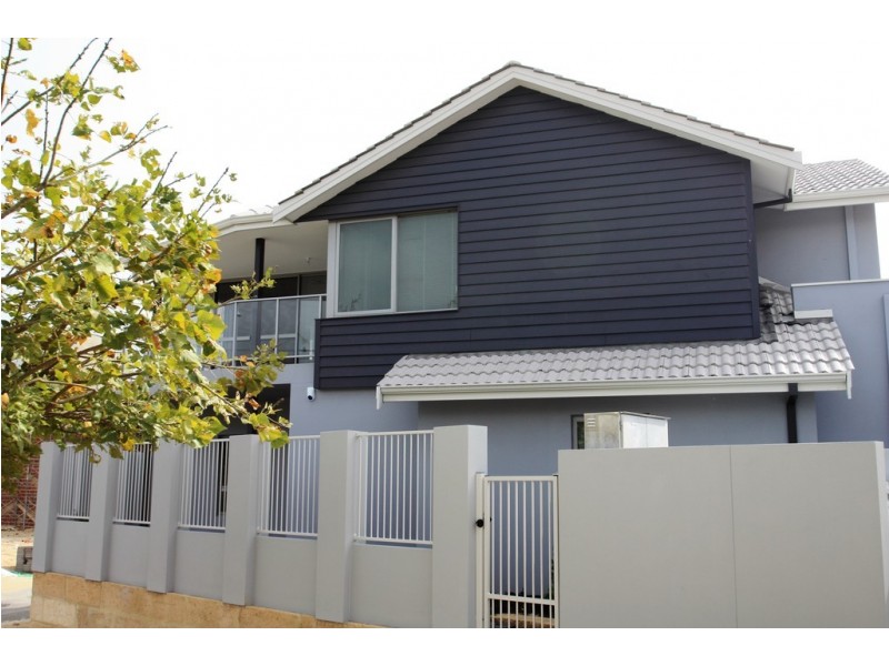 1/8 Socrates Parade, North Coogee WA 6163