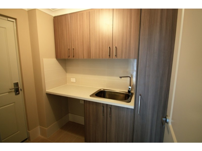 1/8 Socrates Parade, North Coogee WA 6163