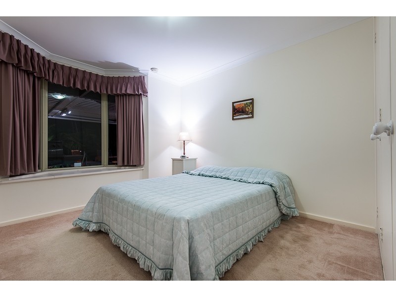 6B The Cove, Coogee WA 6166