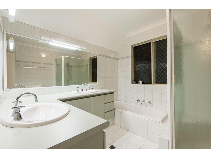 6B The Cove, Coogee WA 6166