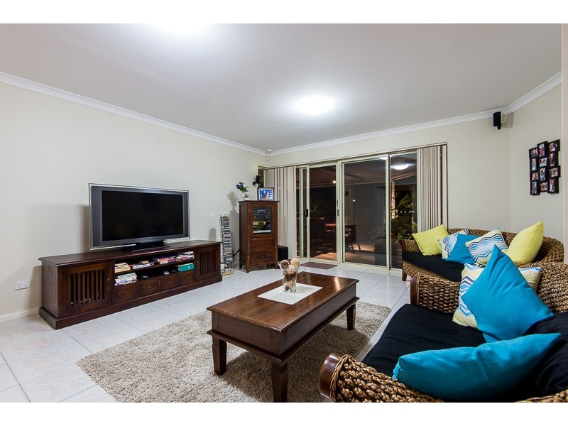 6B The Cove, Coogee WA 6166