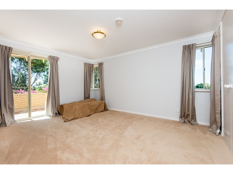 6B The Cove, Coogee WA 6166