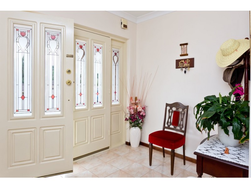 3 Gairdner Drive, Kardinya WA 6163