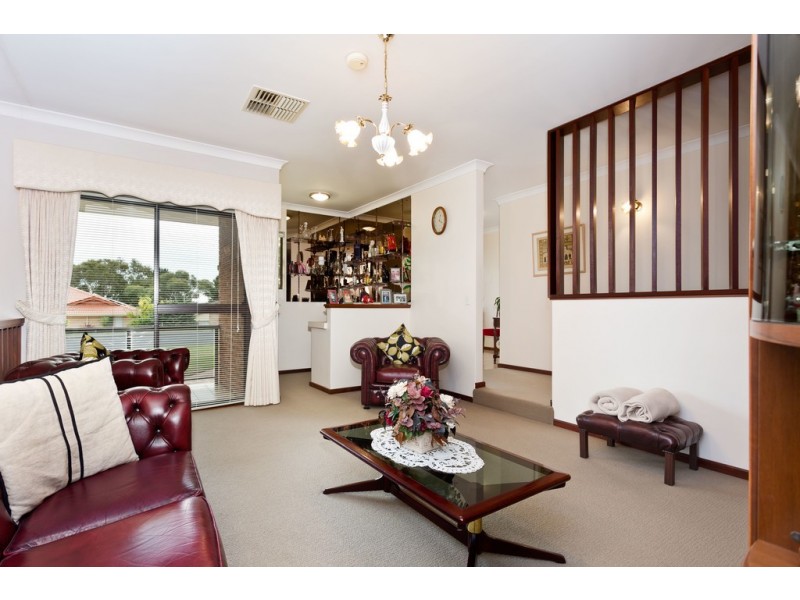 3 Gairdner Drive, Kardinya WA 6163