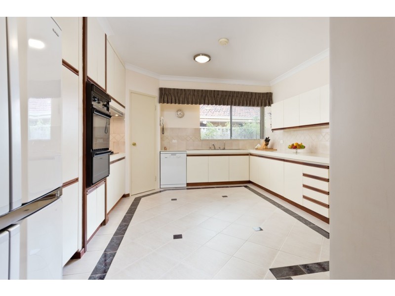 3 Gairdner Drive, Kardinya WA 6163