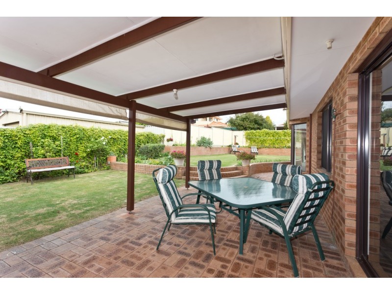 3 Gairdner Drive, Kardinya WA 6163