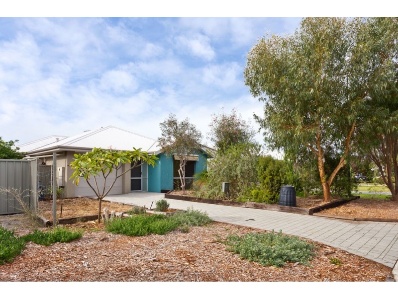 4 Leontes Way, Coolbellup WA 6163