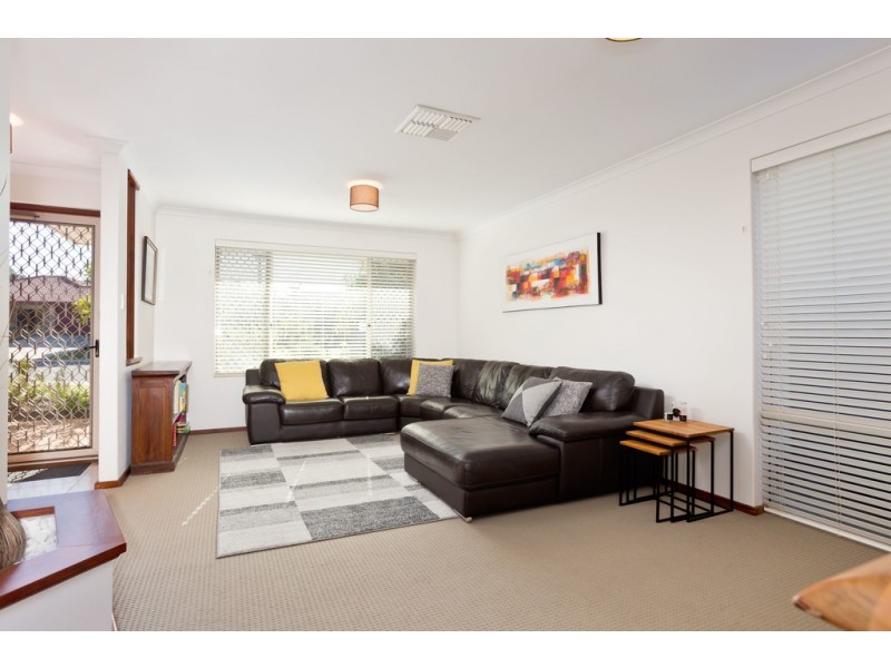 12A Crossland Way, Kardinya WA 6163