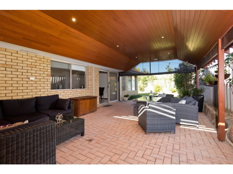 12A Crossland Way, Kardinya WA 6163