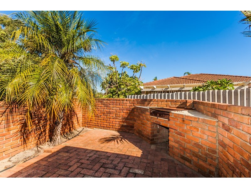 16 Galsworthy Place, Spearwood WA 6163