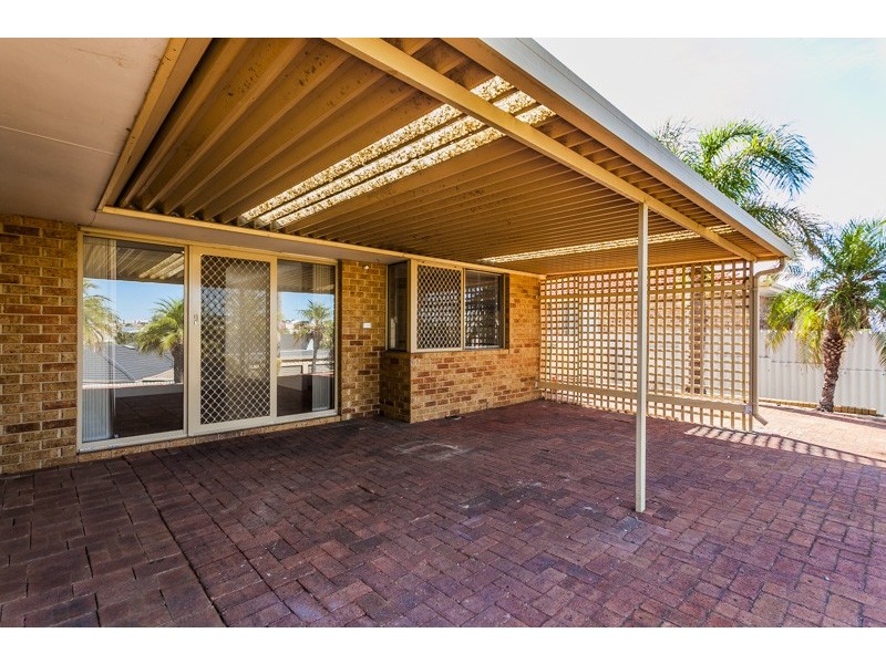 16 Galsworthy Place, Spearwood WA 6163