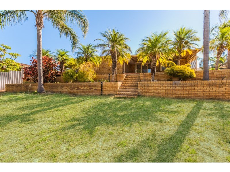 16 Galsworthy Place, Spearwood WA 6163