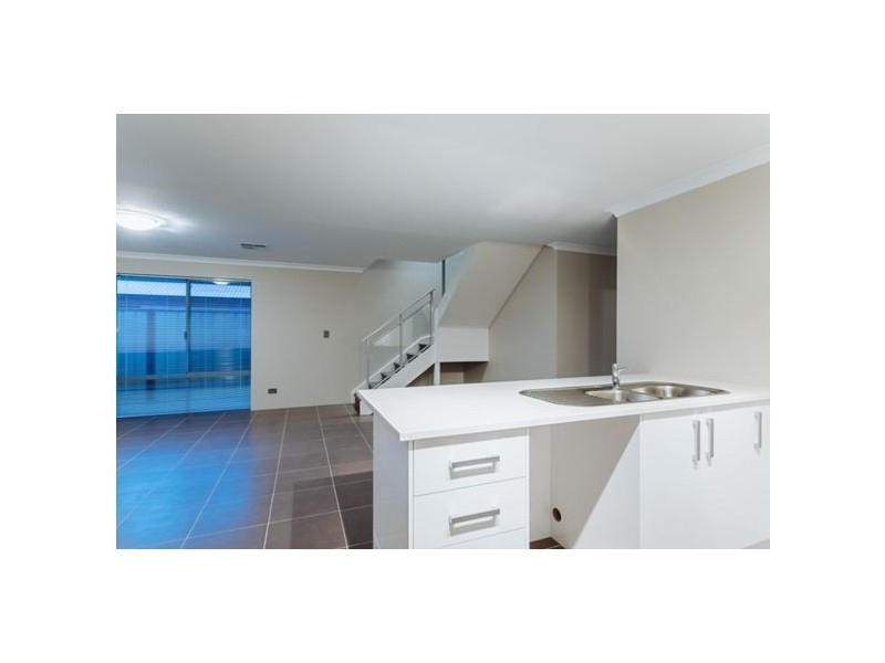 34A Mayor Road, Coogee WA 6166