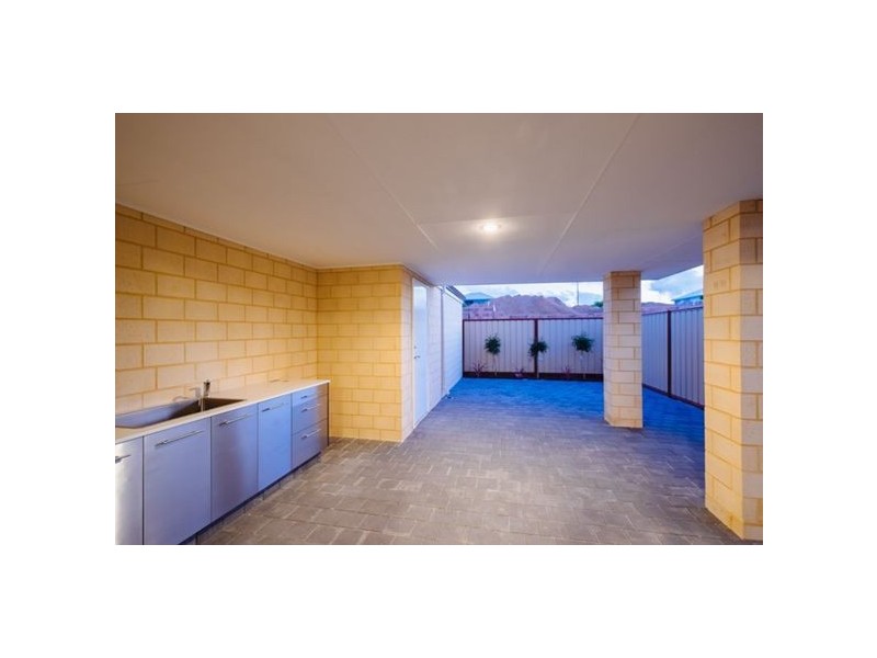 34A Mayor Road, Coogee WA 6166