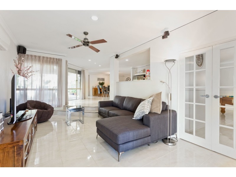 1 Clifton Court, Kardinya WA 6163