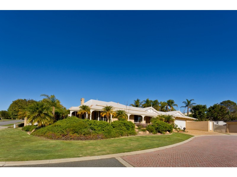 1 Clifton Court, Kardinya WA 6163