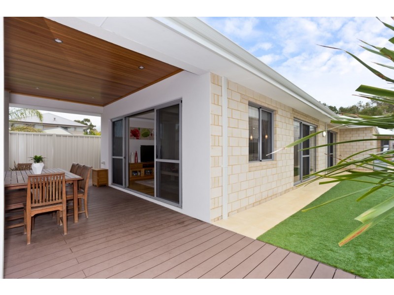 39B Ochiltree Way, Kardinya WA 6163