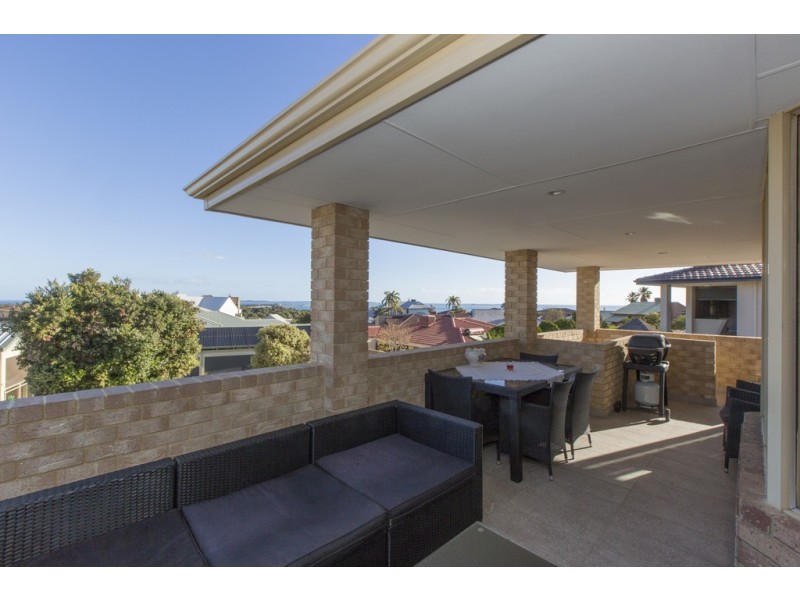 30 Amity Boulevard, Coogee WA 6166