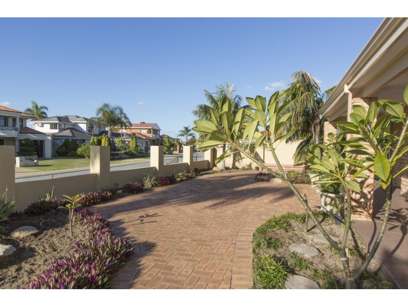 30 Amity Boulevard, Coogee WA 6166